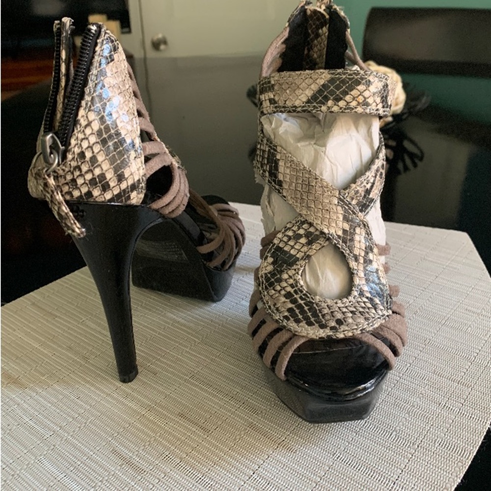 NWOT Material Girl Snake Skin Look Sandal Heels